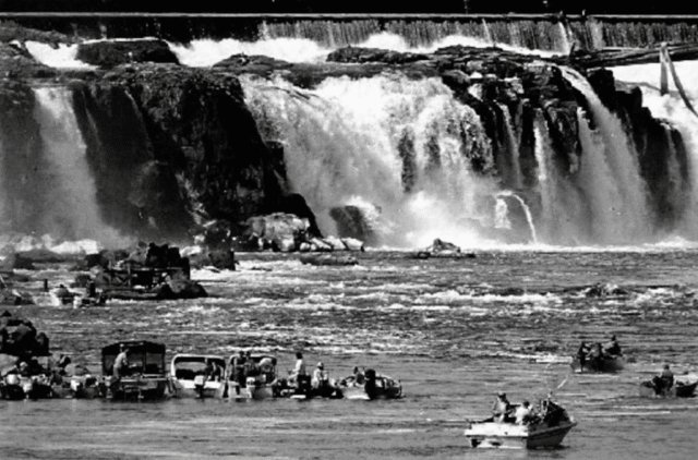 willamette-falls_b22d99.png