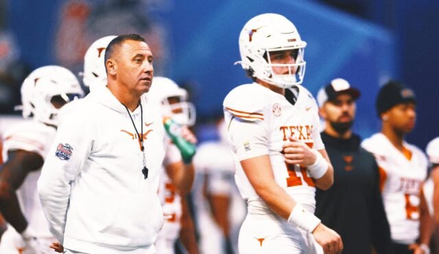 steve-sarkisian-arch-manning.jpg