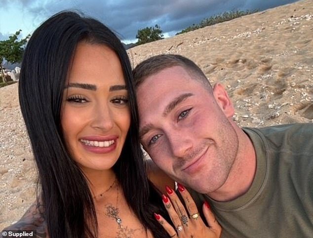 98595747-14770973-Nikki_Saroukos_25_is_pictured_alongside_her_husband_whom_she_had-a-44_174883531799.jpeg