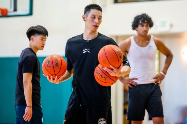 BNG-L-JEREMYLIN-0802-11-1.jpg