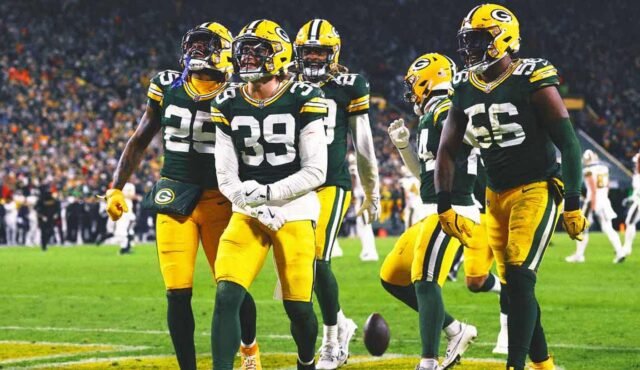 packers-celebrate.jpg