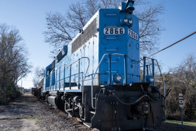 train.jpg