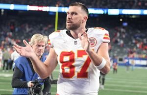 A mãe de Travis Cales está pressionando -o para manter as crianças em Taylor Swift ocupado