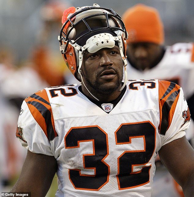 102379641-15125899-Rudi_Johnson_a_former_running_back_for_the_Cincinnati_Bengals_ha-m-4_175863624871.jpeg