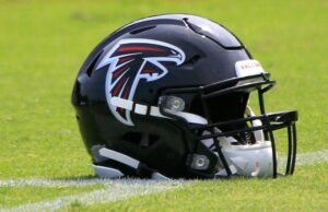 Falcons Fire WR Treinador IK Hilliard após a luta ofensiva