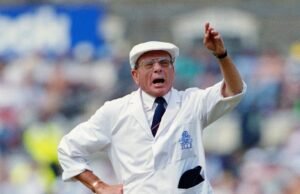 O ex -árbitro internacional Dickie Bird passou aos 92 anos de idade