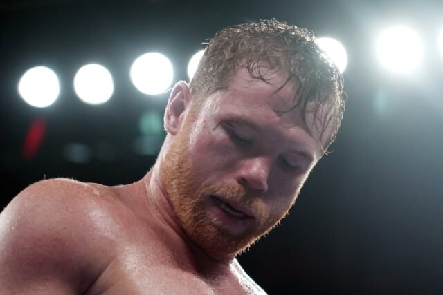 canelo-alvarez-rests-between-fight-rounds.jpg