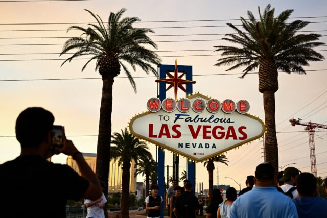 las-vegas-welcome-sign.jpg