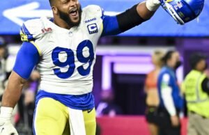 A lenda dos Rams, Aaron Donald Pitt, terá uma camisa de 97 para se aposentar
