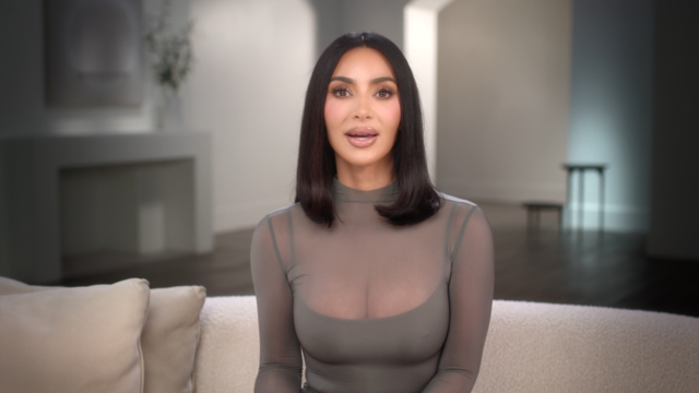 0306_thekardashians_04_kimkardashian.png