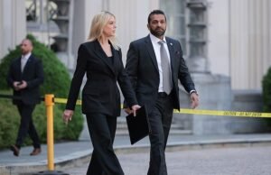 Cristãos Maga entram em erupção enquanto o chefe do FBI, Kash Patel, celebra o festival hindu