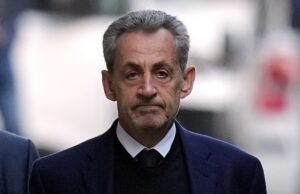 Três presos presos por ameaçar matar Nicolas Sarkozy na prisão Vídeo mostra presos prometendo vingar a morte de Gaddafi