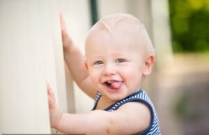 Família procura tutor de £ 180.000 para tornar o filho de 1 ano, ‘cavalheiro inglês’ destinado a ‘Eton ou Harrow’