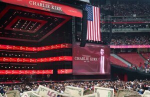 O Serviço Secreto pagou milhões para proteger o memorial de Charlie Kirk