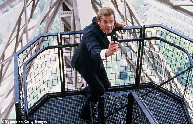 76067043-0-Sir_Roger_Moore_have_auctioned_off_the_late_007_actor_s_collecti-a-1_1761421893140.jpg
