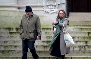 A ex-bailarina, de 70 anos, não aconselhou o jardineiro a andar de quadriciclo antes de ser esmagada por sua propriedade de £ 2,5 milhões porque “seria como ensinar a vovó a chupar ovos”, ouviu um tribunal.