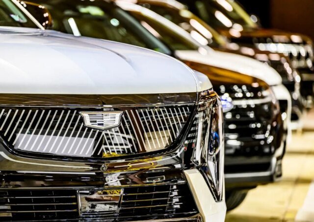 SUT-L-LVAutoShowPreview-03_219942632.jpg
