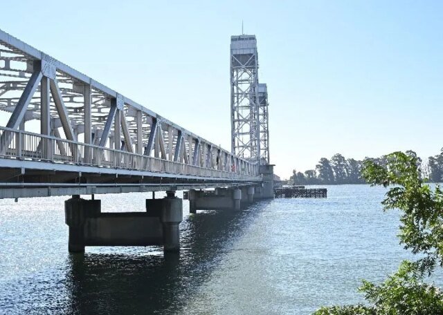 VAC-L-RIOVISTABRIDGE-0403_1091521232.jpg