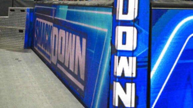 WWE-SmackDown-ring-banner-and-post.jpg