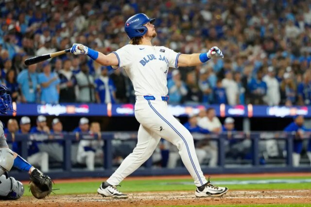 World_Series_Baseball_75141-1.jpg