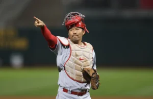 Os Angels contratam o ex-apanhador Kurt Suzuki como técnico para um contrato de 1 ano depois que as negociações de Albert Pujol fracassaram
