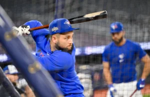 O shortstop estrela dos Jays, Bo Bichette, diz que retornará ao time para a World Series: ‘Estarei pronto’