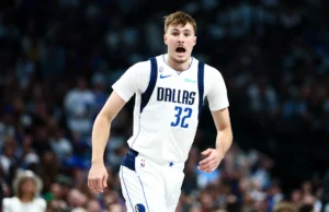 Cooper Flagg marca 10 pontos e 10 rebotes em estreia desafiadora na NBA com o Mavericks