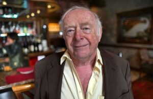 O notório ladrão de arte americano Miles Connor reage ao roubo do Louvre: ‘Eles serão condenados’