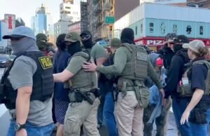 Agentes federais conduzem repressão conjunta do ICE na Canal Street de Nova York: oficial