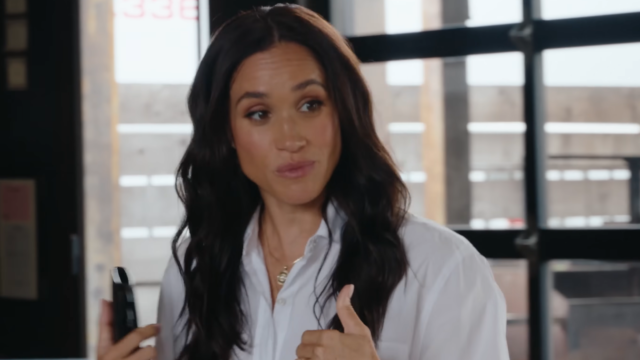 0826_meghanmarkle_01-Cropped.png