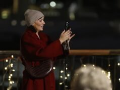 Martin McCutcheon se reúne com Thomas Brody-Sangster, co-estrela de Love Actually, em um anúncio festivo do Google… e ele não parece preso ao espírito natalino