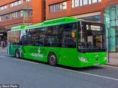 REVELADO: Ônibus elétricos que atendem cidades e vilarejos da Grã-Bretanha podem ser sequestrados e desativados remotamente por seus fabricantes chineses