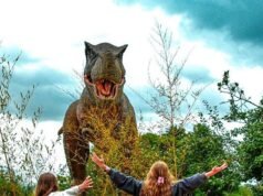 O Tiranossauro está entediado! Atração de dinossauros do Garden Center forçada a silenciar animais animatrônicos após reclamações sobre ‘gritos e buzinas’