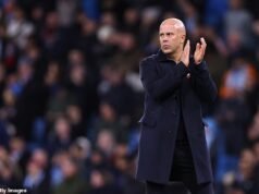 Perguntas e respostas confidenciais exclusivas do Liverpool: Lewis Steele revela o zagueiro maravilhoso que os Reds estão rastreando, a verdade sobre os rumores de pedido de transferência de Antoine Semeneu e as últimas novidades sobre as lesões de Alisson e Jeremy Frimpong