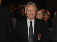 O lendário jornalista esportivo do Hall da Fama, Larry Brooks, morre aos 75 anos: homenagens após a batalha contra o câncer