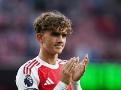 O garoto-prodígio do Arsenal, Max Daumann, de 15 anos, está na disputa para chegar ao grupo de cinco anos da Inglaterra Sub-21 – já que Lee Cursley também considera a estrela do Man United