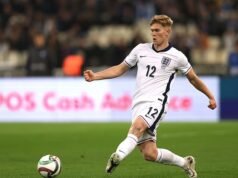 Lewis Hall fala sobre como um psicólogo o colocou de volta nos trilhos… e por que ele não desiste da Copa do Mundo, apesar da ausência de um ano da Inglaterra