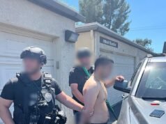 Suspeito de assassinato brutal do chefe do American Idol e seu marido considerado incompetente para ser julgado