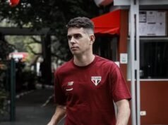 Oscar, ex-astro do Chelsea, confirma diagnóstico após desmaiar durante o treinamento – brasileiro ‘prevê-se que se aposentará aos 34 anos devido a uma anomalia cardíaca’