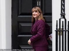 A ‘soma do caos’ de Reeves em ‘O orçamento mais bagunçado’: como você pode pagar £ 750 a mais com um salário de £ 50.000 sem aumentar o imposto de renda