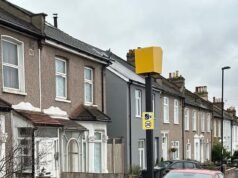 Moradores frustrados instalaram radares falsos em suas ruas para combater motoristas em excesso de velocidade – apenas para que os funcionários municipais os removessem assim que começassem a trabalhar.