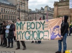 Agora o SNP revisa a permissão do aborto a qualquer momento antes do nascimento