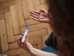 Fúria pelas negociações do SNP para legalizar o aborto por seleção de sexo em um plano ‘moralmente repugnante’ para revisar as leis sobre o aborto