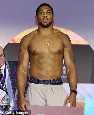 103938773-15297651-Joshua_will_face_Jake_Paul_in_a_headline_grabbing_fight-a-1_1763383061086.jpg