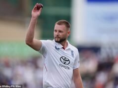 Stuart Broad apóia o surpreso jogador inglês ‘não falado o suficiente’ para estrelar no Ashes – e revela a ‘pequena vantagem’ dos visitantes no primeiro teste