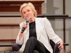 A reação hilariante do principal editor da revista ao convite para ‘Hunter’s Ball’ após a condenação de Jeffrey Epstein