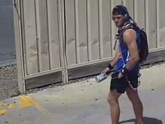 Homem acusado de jogar uma criança dormindo em uma caixa durante um suposto roubo de carro foi atingido por uma série de acusações