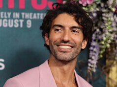 Justin Baldoni acusa Blake Lively de beijo improvisado
