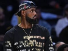 LeBron James dá passos importantes para retornar ao Lakers