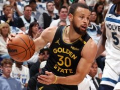 Stephen Curry, do Warriors, encerra parceria com Under Armour